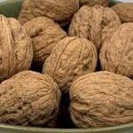 Descubre la Temporada de Nueces en España: Análisis y Comparativa de los Mejores Productos Veganos para tu Alimentación Saludable